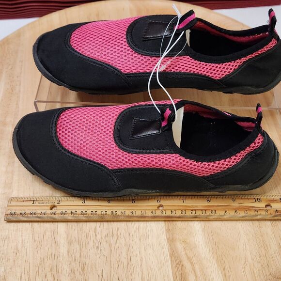 Women’s Water Shoes • Size 9/10 • New Without Tags - Picture 2 of 3